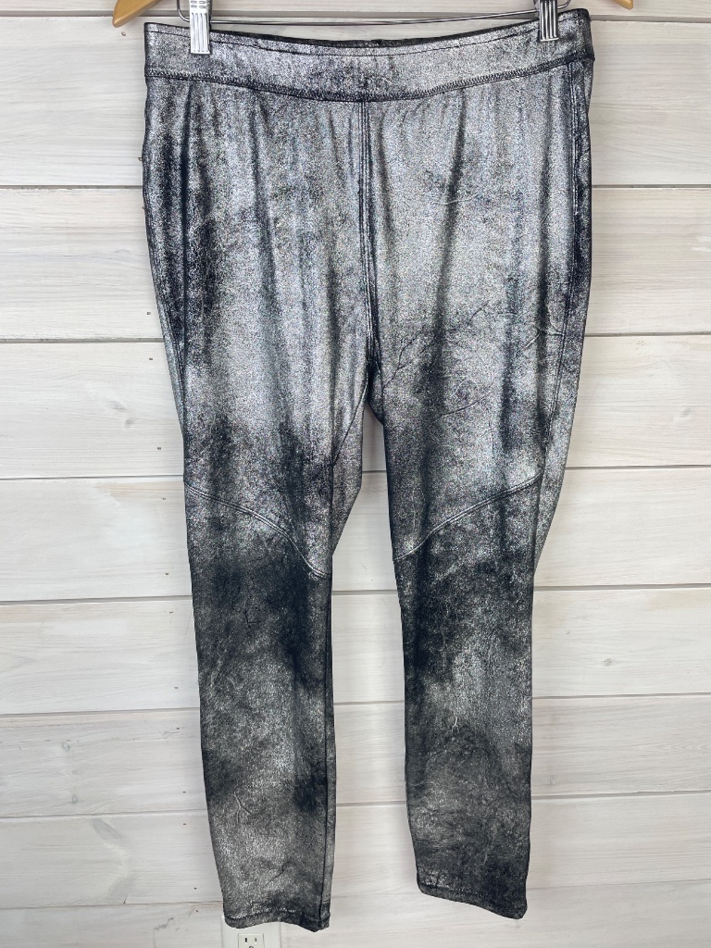 FREE PEOPLE metallic silver leggings Women's Size 29